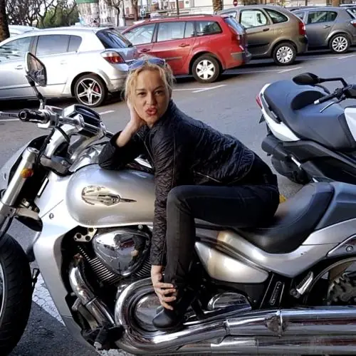 bikerclara image 1